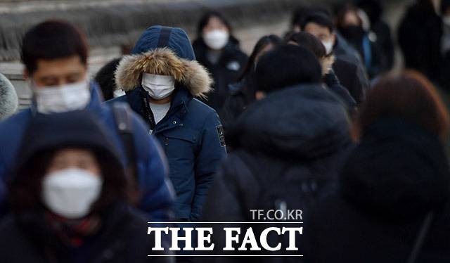 29일 보험연구원 보고서에 따르면 2021년 기준 생명보험계약 25회차 유지율은 67.1%로 나타났다. 사진은 기사 내용과 무관. /이덕인 기자