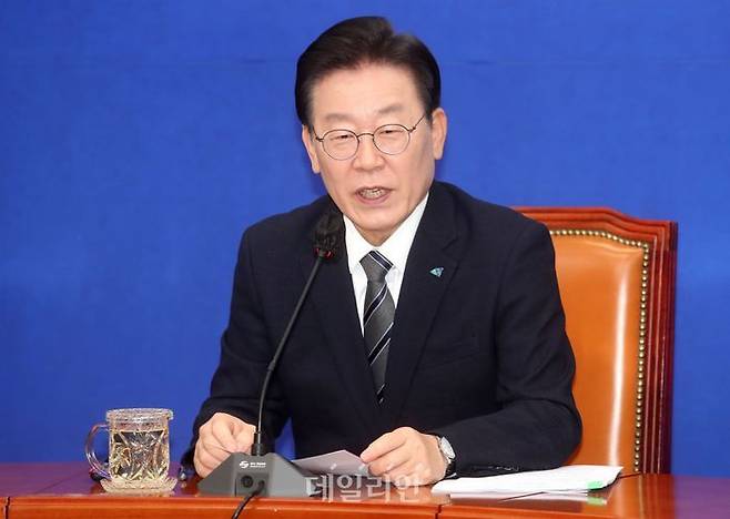 이재명 더불어민주당 대표가 30일 국회에서 검찰 소환 조사와 관련한 기자간담회를 하고 있다. ⓒ 데일리안 박항구 기자