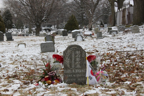 뉴욕 마운트올리벳 묘지의 황기환 지사 묘소.