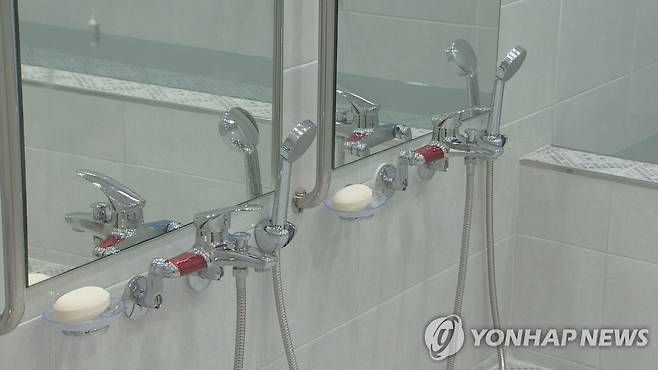 샤워장 자료사진 [연합뉴스TV 제공]