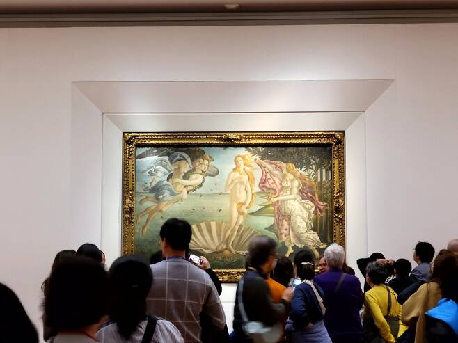 우피치 미술관에 있는 보티첼리의 '비너스의 탄생'