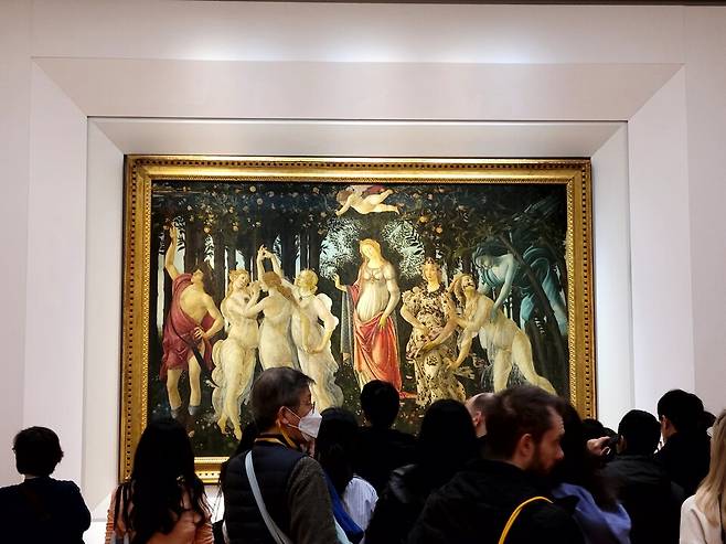 우피치 미술관에 있는 보티첼리의 '봄'