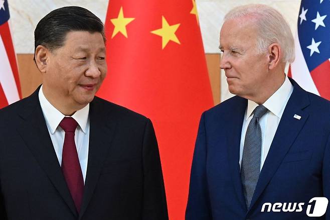 조 바이든 미국 대통령(오른쪽)과 시진핑 중국 국가주석. ⓒ AFP=뉴스1