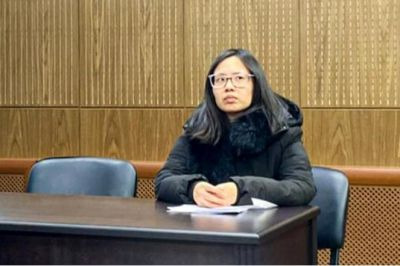 체포된 알리샤 데이가 모스크바 법원에서 재판을 받고 있다 [이미지출처=연합뉴스]
