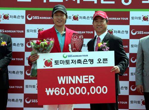 2007년 KPGA 코리안투어 데뷔전인 개막전 토마토저축은행 오픈에서 우승한 김경태 [사진=KPGA]