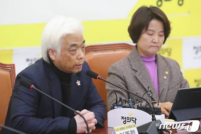 7일 서울 여의도 국회에서 열린 정의당 10.29 이태원 참사 유가족협의회 간담회에서 이종철 대표가 발언하고 있다. 2022.2.7/뉴스1 ⓒ News1 허경 기자