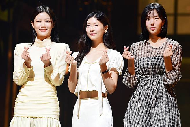 연극 '셰익스피어 인 러브' 기자간담회에 참석한 김유정, 정소민, 채수빈.ⓒ이혜영 기자 lhy@hankooki.com