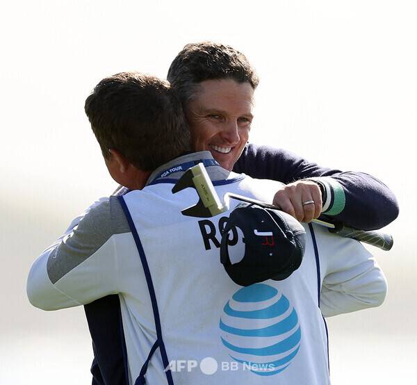 2023년 미국프로골프(PGA) 투어 AT&T 페블비치 프로암 우승을 차지한 저스틴 로즈. 사진제공=ⓒAFPBBNews = News1