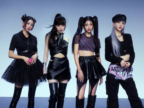 넷마블이 선보인 버추얼 아이돌 그룹 '메이브(MAVE:)'. [사진=넷마블]