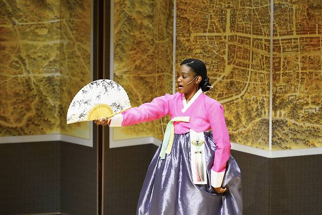 Victorine Vlavo performs at Seoul Namsan Gugakdang, Saturday. (Beondi, Seoul Namsan Gugakdang)