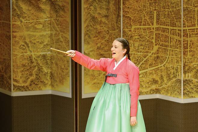 Garance Cachard performs at Seoul Namsan Gugakdang, Saturday. (Beondi, Seoul Namsan Gugakdang)