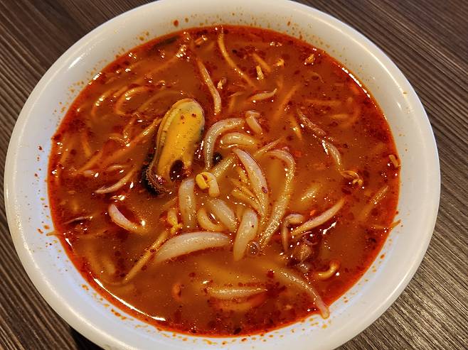 로얄캐리비안 크루즈에서 맛보는 올챙이국수