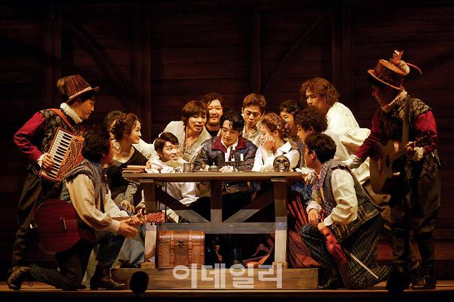 연극 ‘셰익스피어 인 러브’의 한 장면. (사진=쇼노트)