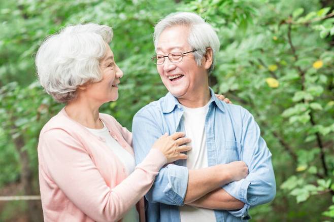 전세계 장수 노인들은 공통적으로 지키는 생활습관이 있다. [사진=클립아트코리아]