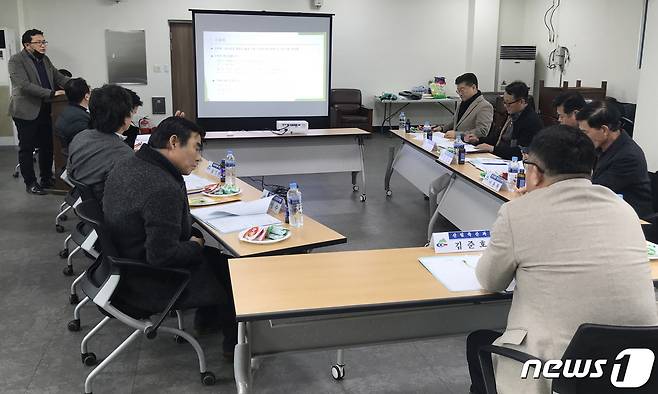 청양군은 지난 9일 악성 가축전염병 차단방역 회의를 개최했다.(청양군 제공)