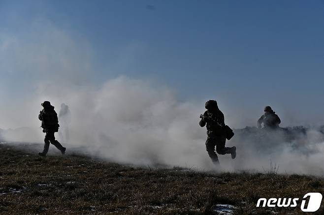 자포리자 지역에서 우크라이나군들이 군사작전중이다. ⓒ 로이터=뉴스1