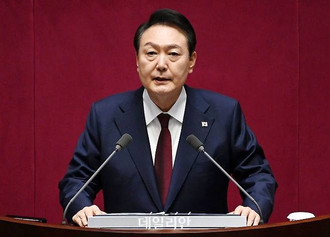 윤석열 대통령이 지난해 10월 25일 서울 여의도 국회 본회의장에서 2023년도 예산안 및 기금운용계획안에 대한 시정연설을 하고 있다. ⓒ데일리안 박항구 기자