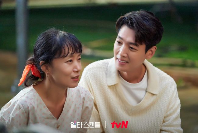 The more chemistry you see, the more chemistry you expect. Thanks to the thorough sum of Acting, the actors acting chemistry is based on the base.From the first broadcast, the drama  ⁇  Crash Course in Romance  ⁇   ⁇   ⁇   ⁇   ⁇   ⁇   ⁇   ⁇   ⁇   ⁇   ⁇   ⁇   ⁇   ⁇   ⁇   ⁇   ⁇   ⁇   ⁇   ⁇   ⁇   ⁇   ⁇   ⁇   ⁇   ⁇   ⁇   ⁇   ⁇   ⁇   ⁇   ⁇   ⁇   ⁇   ⁇   ⁇   ⁇   ⁇ .The reality of private tutoring, which includes the daily life of high school students who are about to be admitted and parents who want to pass, is the key to winning the audiences sympathy.On top of that, Chemistry, created by Jung Kyung-ho (40), who plays Choi Hwang Chi-yeul, the No. 1 star instructor, and Jeon Do-yeon (50), who plays Nam Haeng-sun, a side dish shop mom who raises her nephew like her own daughter, added to the fun of watching the drama.Even a 10-year-old car is an unobtrusive romance.In addition, O consciousness, Lee Bong-ryun, Shin Jae-ha, Jang Young-nam, and Kim Sun-young also achieved an ensemble with stable acting suited to their roles.In the tvN Saturday-Sunday drama  ⁇ Crash Course in Romance ⁇  (screenplay by Yang Hee-sung, Yeo Eun-ho, directed by Yoo Je-won), Choi Hwang Chi-yeul (Jung Kyung-ho) faced the biggest danger in her career as an instructor when it was discovered that she secretly tutored Nam Hae-sun (Royunseo), the daughter of Jeon Do-yeon.But his Confessions, which went head-to-head, shook the hearts of the southbound line and sparked their romance progress.Choi Hwang Chi-yeul confronted that there was no reason to report to the DOE, saying that he did not get paid for it, but it was not easy to persuade preconceived students and parents.I was sorry that a qualified student was unfairly rejected, so I said I would do it. After all the lessons, I gave it to my private time. All rights are mine.Hais school friends also looked at the mother and daughter with misleading eyes. ⁇  Assault  ⁇  The South Line ran to the Academy to help Choi Hwang Chi-yeul, who had fallen into Danger rather than his misfortune. ⁇  I was taught by the class, and I explained it to the mothers of all care classes, but I did not agree with the claim of Choi Hwang Chi-yeul, who said that I would do it first.Parents insisted that the reason why Namhae was able to receive Choi Hwang Chi-yeuls high-priced tutoring was because he was dating his mothers south line.Choi Hwang Chi-yeul said, I liked it when asked about my devotion at the entrance talk concert where the parents gathered. They treated me as a teacher and I liked it unilaterally and officially Confessions.I liked Alone because she was a wonderful woman who was not in the same class as me, and she was so warm and shiny, so I told her not to say anything and publicly expressed her affection for the South Line. ⁇  Crash Course in Romance ⁇  realistically portrays the romance of academy instructors and parents, perhaps something that is difficult to happen in our reality.It also created a special reflective surface that can simultaneously illuminate the reality of womens prejudice against mothers who raise children alone.Jeon Do-yeons unique tone and expression, and her own Acting style, which acted as a national athlete, played a small detail and emanated a certain presence.Jung Kyung-ho, who is a tough and sensitive but warm-hearted instructor, Choi Hwang Chi-yeul, looks similar to the characters in previous works, but expresses the greatest sickness of life with half the familiarity and half the newness.I prepared my math class god meticulously, diligently and sincerely, and put my charm on the character and reached the peak of romance water.The two people who showed such impressive Acting deeply penetrated the hearts of viewers with their faces pressed with various emotions ranging from agony to anxiety.After the drama is over, it is Jung Kyung-hos sweetness, which is full of charisma, Jeon Do-yeon, and charming sickness.TvN captures Crash Course in Romance broadcast screen