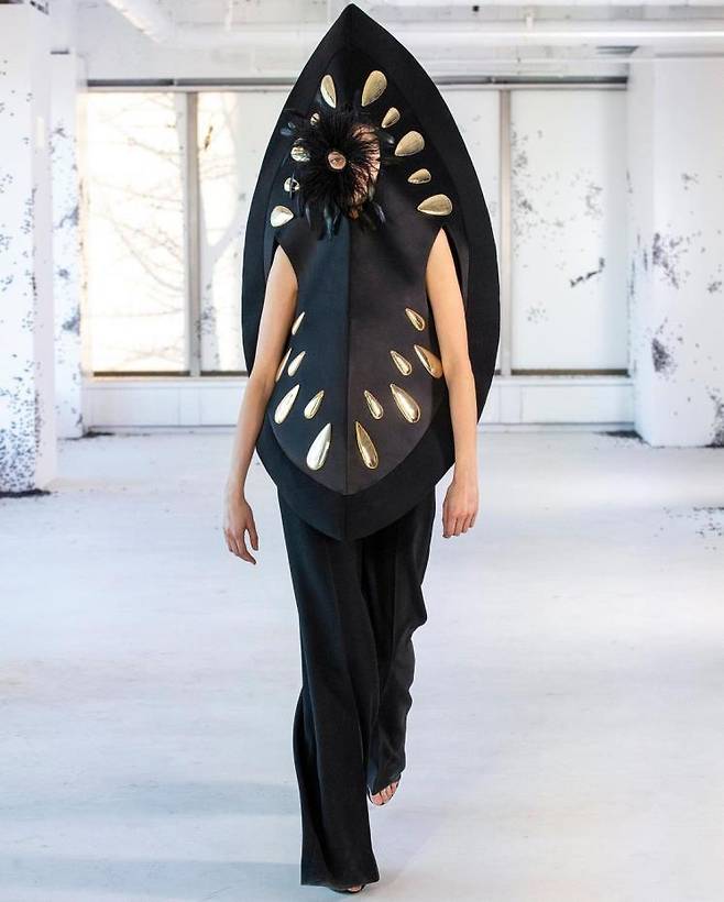 에어리어 2023 S/S 컬렉션