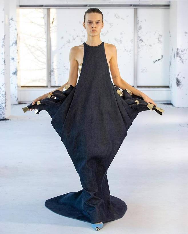 에어리어 2023 S/S 컬렉션