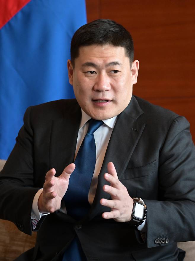 Mongolian Prime Minister Luvsannamsrai Oyun-Erdene speaks in an interview with The Korea Herald in Seoul on Friday. (Lee Sang-sub/The Korea Herald)