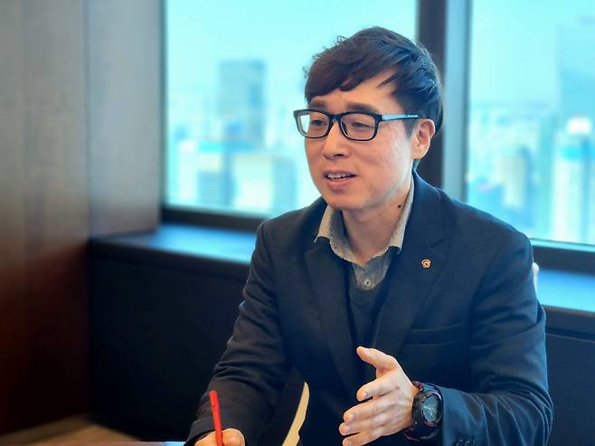 지난 21일 서울 영등포구 여의도 한화생명 본사에서 만난 정원준 한화생명 세무사. /허지윤 기자