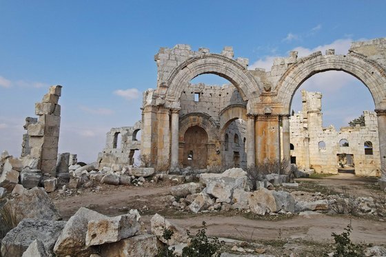 시리아 알레포 북서부에 있는 성 시므온 성당이 지진으로 무너졌다. AFP=연합뉴스