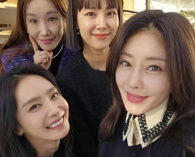 서인영 결혼식에 참석한 쥬얼리 멤버들(사진=이지현 SNS)