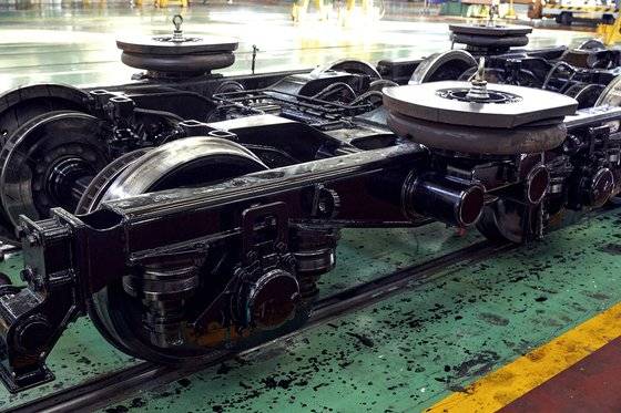 전동차의 1량은 객실 하나인데, 1량마다 보통 8개의 차륜이 달려있다.