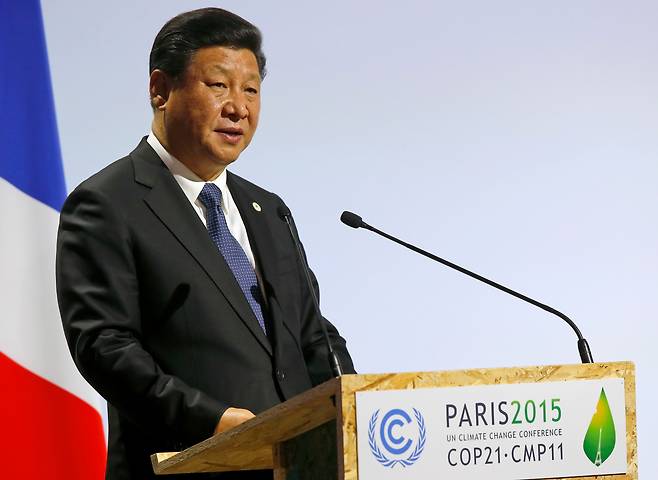 2015년 11월 시진핑 중국 국가주석이 프랑스 파리에서 열린 유엔기후변화협약 당사국총회(COP21)에 참석해 연설하고 있다. ⓒAP Photo