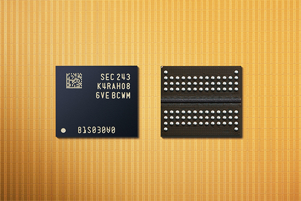 DDR5 DRAM [Image source: Samsung Electronics]