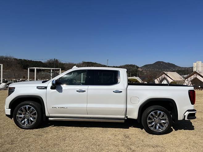 GMC 픽업트럭 시에라 드날리. 사진=최종근 기자