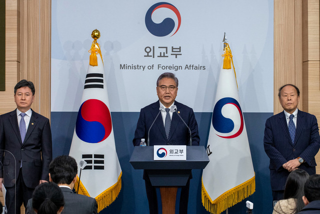 박진 외교부 장관이 지난 6일 오전 서울 종로구 외교부에서 일제 강제징용 피해배상 해법을 발표하고 있다. 권현구기자