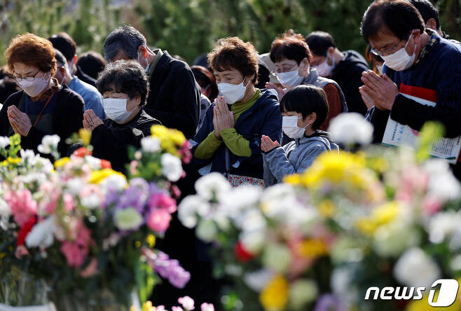 11일 동일본 대지진이 발생한 지 12주년을 맞아 일본에서 추도식이 진행되고 있다. ⓒ 로이터=뉴스1 ⓒ News1 이유진 기자