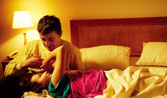 영화 ‘애프터썬’의 한 장면