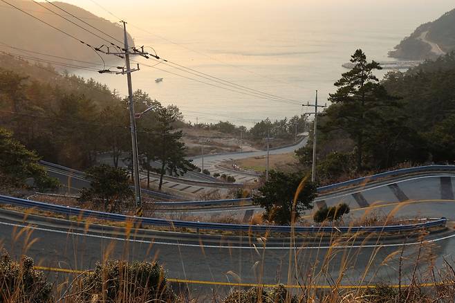 한다령 고갯길 [사진/진성철 기자]