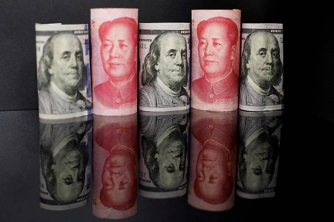 미국 달러화와 중국 위안화./로이터 연합뉴스