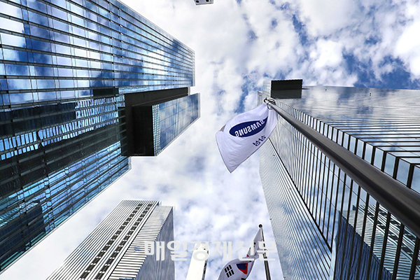 Samsung Electronics building in Seocho, southern Seoul [Photo by Park Hyung-ki]