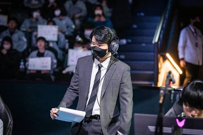 디플러스 기아의 최천주 감독.&nbsp; &nbsp;라이엇 게임즈