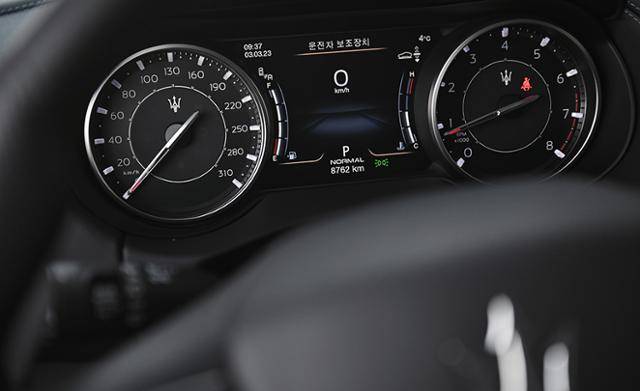 마세라티 르반떼 GT 하이브리드