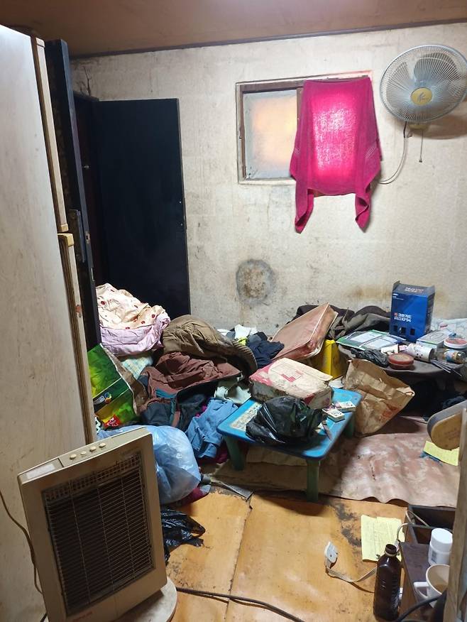 지난 4일 농장 인근 야산에서 숨진 채 발견된 태국인 노동자 분추씨가 거주하던 숙소. 포천이주노동자센터 제공
