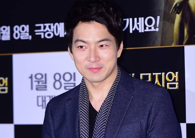 배우 송일국이 아내와 떨어져 지낸다고 밝혔다. 사진은 지난 2015년 1월 서울 왕십리CGV에서 열린 '바티칸 뮤지엄' VIP 시사회에 참석한 배우 송일국. /사진=뉴스1