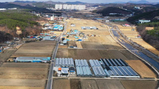 3월 15일 대규모 시스템 반도체 국가산업단지로 지정된 경기도 용인시 처인구 남사읍 일대 모습. 연합뉴스