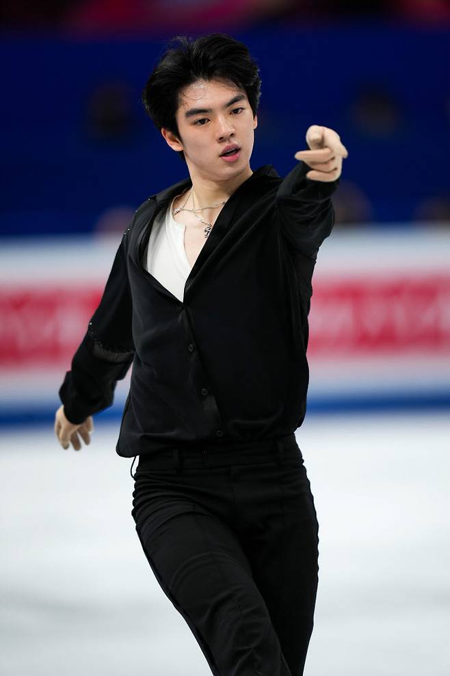 차준환이 23일 일본 사이타마 슈퍼 아레나에서 열린 피겨스케이팅 세계선수권대회에서 남자 싱글 쇼트프로그램 연기를 펼치고 있다. 사진=AP PHOTO