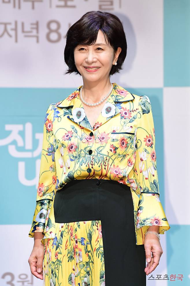 KBS 2TV 새 주말드라마 '진짜가 나타났다!' 제작발표회에 참석한 김혜옥. ⓒ이혜영 기자 lhy@hankooki.com