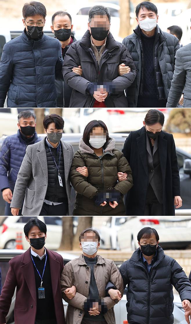 동남아 국가에서 북측 인사들과 접촉해 지령을 받고 활동한 혐의를 받는 자주통일 민중전위 조직원들이 영장실질심사를 받기 위해 서울 서초구 서울중앙지법에 출석하는 모습/연합뉴스