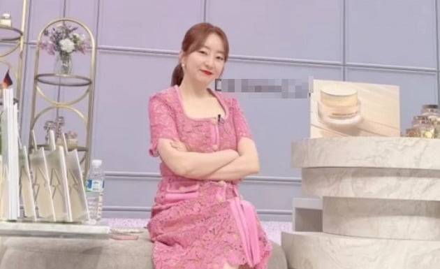 정윤정 쇼호스트. SNS 캡처