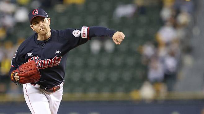 롯데 왼손 투수 반즈