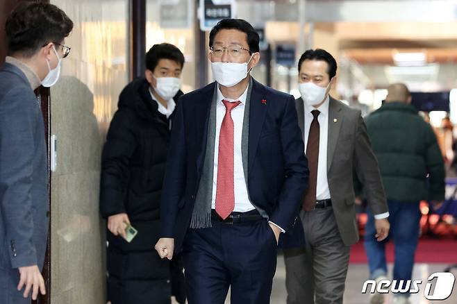 김상훈 국민의힘 의원이 4일 서울 여의도 국회에서 열리는 당 정치개혁특별위원회 위원 간담회에 참석하고 있다. 2023.1.4/뉴스1 ⓒ News1 조태형 기자