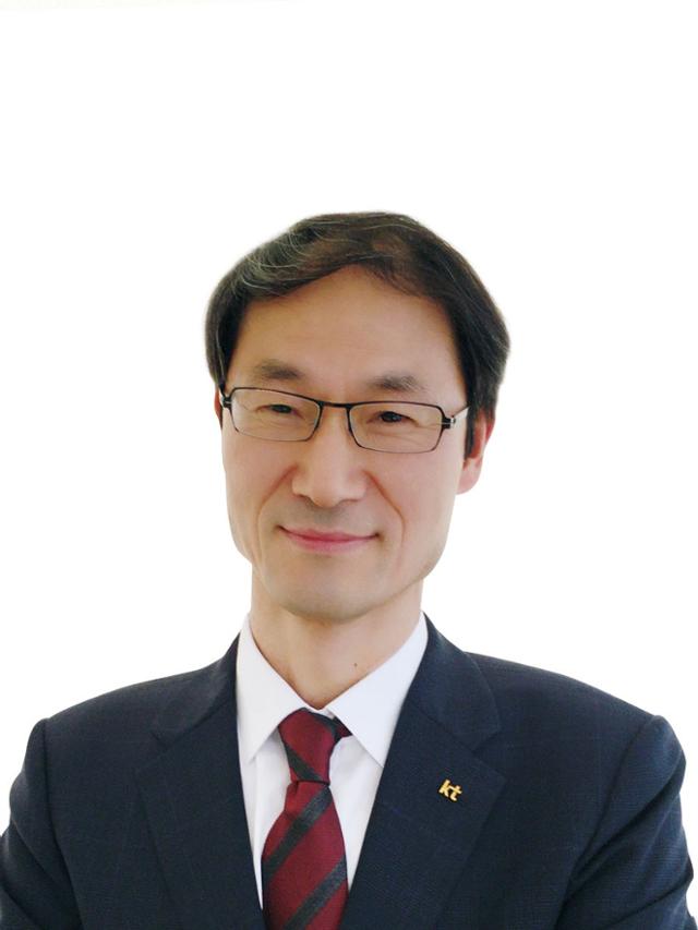 KT 임시 대표이사(CEO)를 맡아 비상경영위원회를 이끌게 된 박종욱 경영기획부문장(사장). KT 제공